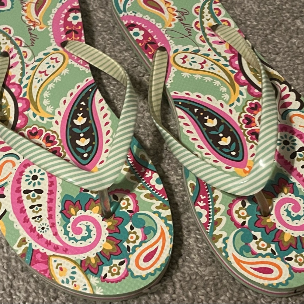NWOT vera Bradley pink paisley sandal flip flop size 9/10 - Picture 3 of 9